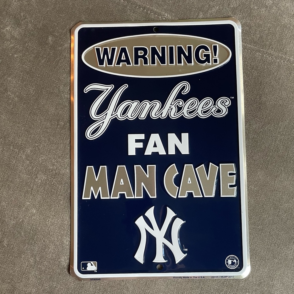 Yankees ‘man cave’ sign 9x12